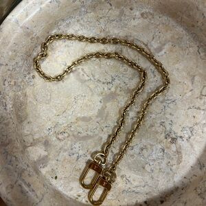 [SOLD] Louis Vuitton Gold Chain Shoulder Strap